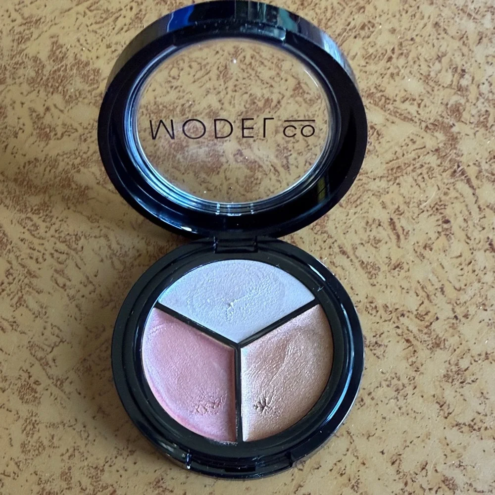 Bundle of Makeup Set used - Urban Decay, Too Faced, Morphe, MAC, Tarte, and more - Picture 5 of 16
